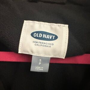 Old Navy Black Puffer Vest AS